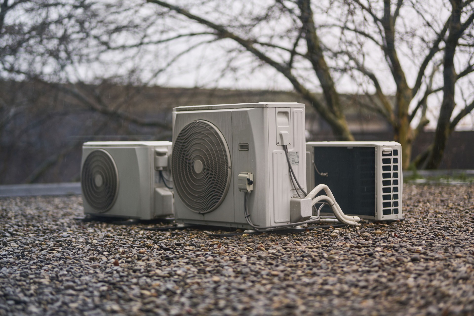 Air conditioning units on rooftop generating cool air for building